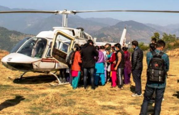 अछामकी एक सुत्केरीको हेलिकप्टरबाट उद्धार