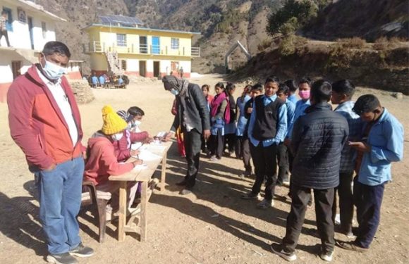 बैतडीमा ३९ हजार किशोरकिशोरीलाई मोडर्ना खोप दिन सुरु