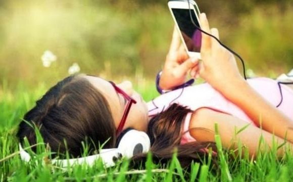 ४४ पैसाले घट्यो मोबाइल कलको शुल्क