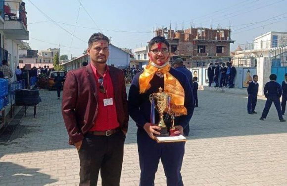 मोहित विष्ट बने ईन्टरनेशल विद्यालयका उत्कृष्ठ विद्यार्थी