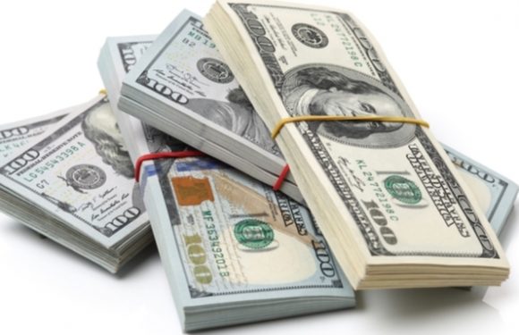 त्रिभुवन अन्तर्राष्ट्रिय विमानस्थलमा वेवारिसे अवस्थामा अमेरिकी डलर बरामद