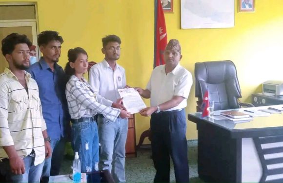 युवा जनस्वयमसेवक नेपाल,कञ्चनपुरले मिटर व्याजिहरुका विरुद्ध वुझायो प्रशासनमा ज्ञापनपत्र 