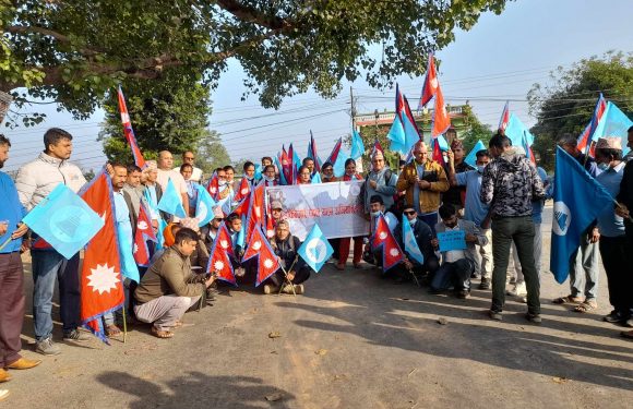 हुलाकी सडक निर्माणका लागि रास्वपा बेलडाँडीको पैदलयात्रा अभियान शुरु