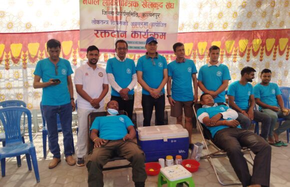 लोकतन्त्र दिवसको अवसरमा कञ्चनपुरमा रक्तदानदेखि प्राथमिक उपचार शिबिर 