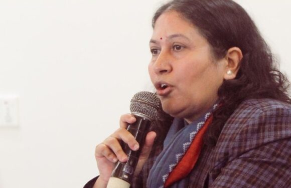 शिक्षामन्त्री विद्याले दिइन् राजीनामा