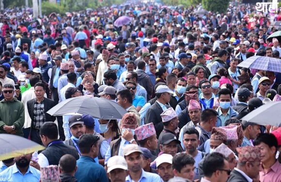 शिक्षकले सडकमै शोक मनाउने, प्रधानमन्त्रीलाई गाली नगर्न उर्दी