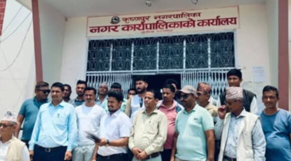 कृष्णपुर स्थानीय सरकार सामुदायिक विद्यालय सुधार गर्न हिडेपछि एमाले असन्तुष्ट