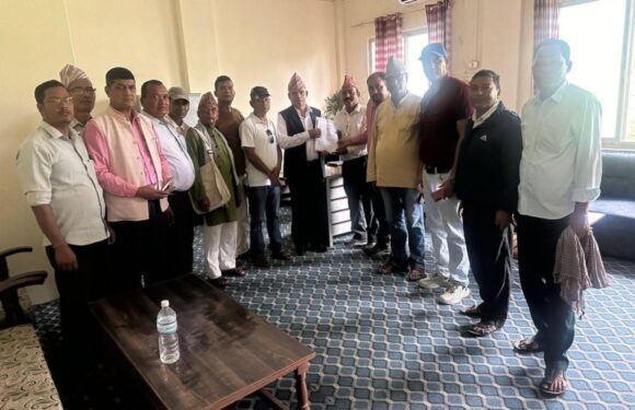 सरकारले अनुदान कटौती गरेपछि कञ्चनपुरका उखु किसान आन्दोलित