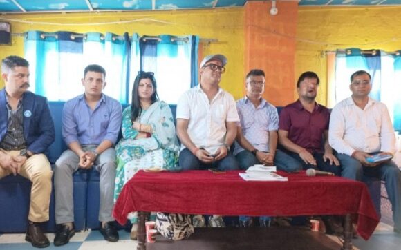 रास्वपा नेतात्रय भन्छन, ‘पाटी सभापति   सरकारले गरेको राजनैतिक प्रतिशोध हो’