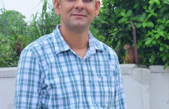 गोल्डमिडिलिष्ट युवा दिपक भट्ट कञ्चनपुर निर्माण व्यवसायी संघ उपाध्यक्षको दौडमा