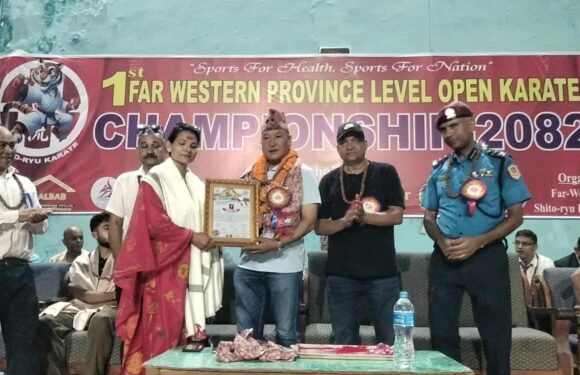 पत्रकार कुँवरलाई सम्मान 