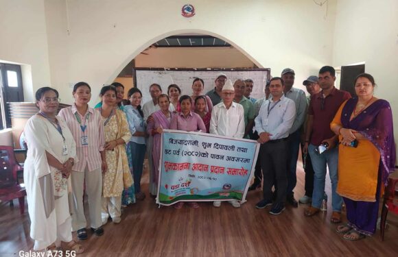 जिसस कञ्चनपुरद्वारा शुभकामनमा आदान प्रदान
