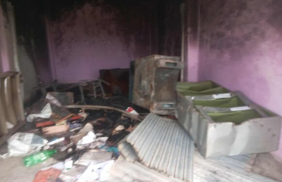 सत्ता विपक्षी दल माओवादी कञ्चनपुरको पाटी कार्यालय पनि आगजनी