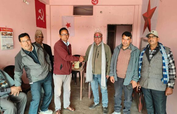 एमाले कञ्चनपुरका दलित नेता सुनार नेकपामा प्रवेस