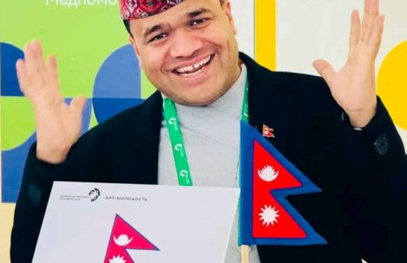 पिएचडी गरेका पूर्व विद्यार्थी नेता माधव पन्त कञ्चनपुर २ बाट सांसदको दौडमा