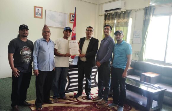 सुकुमबासीमाथि अन्याय नगर्न श्रम संस्कृति पाटीको ज्ञापन 