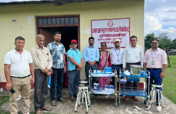 कुमारी बैंकद्वारा आधारभूत स्वास्थ्य सेवा केन्द्र, कसरौलमा स्वास्थ्य सामग्री सहयोग