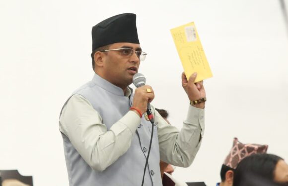 मझगाउँ विमानस्थल निर्माणमा ढिलाइप्रति सांसद महताको सरकारको ध्यानाकर्षण
